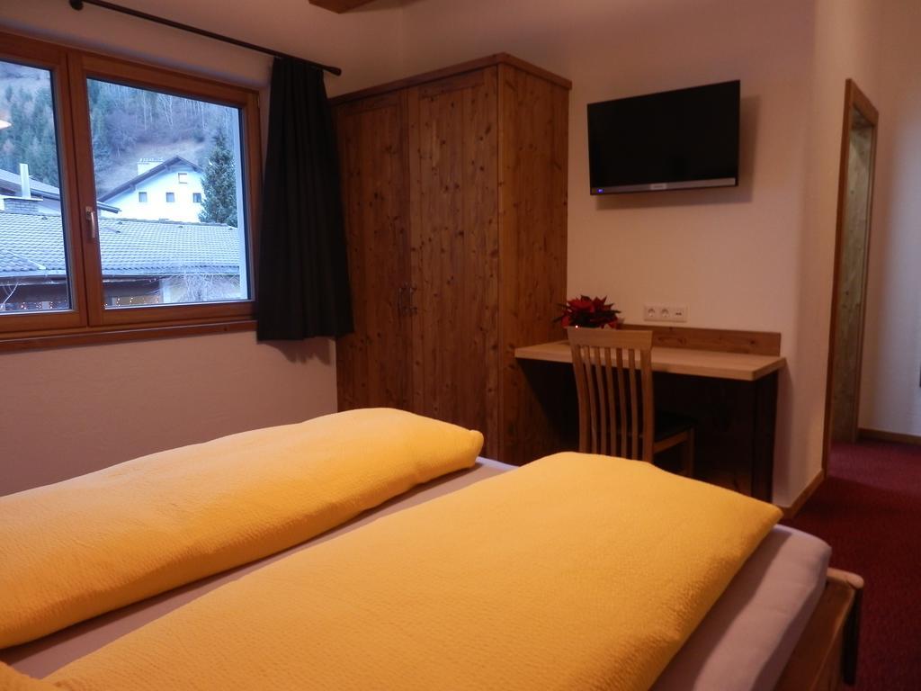 Apartmán Haus Alpenflora Flirsch Exteriér fotografie
